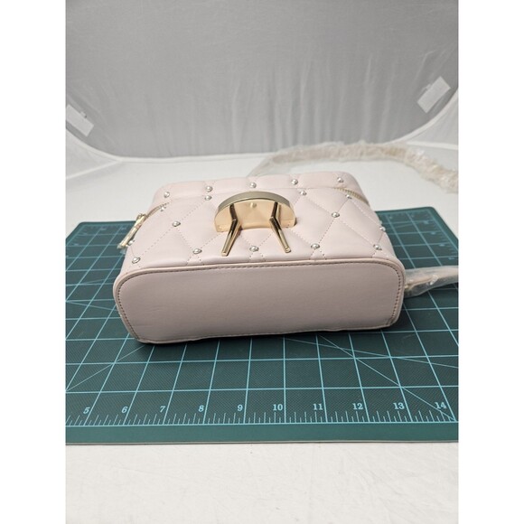Betsey Johnson Kitsch Mirror Mirror Vanity Crossbody Bag in Blush Pink - Picture 7 of 13